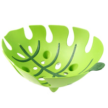 Leaf-Shaped Plastic Fruit Basket (1 Pc)